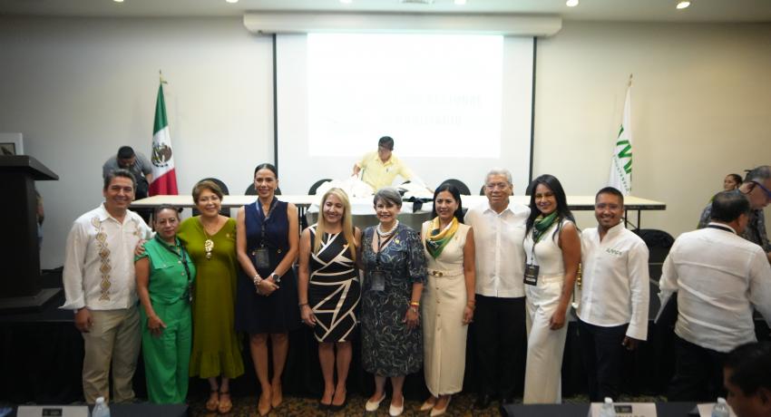 Asiste la presidenta Lizette Tapia Castro al primer Foro Regional de la AMPI, con la participación de las delegaciones de Acapulco, Chilpancingo y Zihuatanejo.