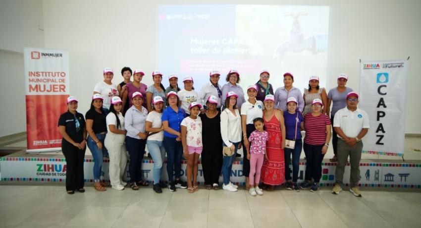 Gobierno de Zihuatanejo impulsa curso de plomería para mujeres y fortalece el cuidado del agua