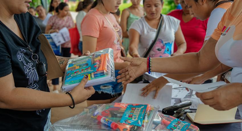 Bazar Escolar llega a las localidades del municipio