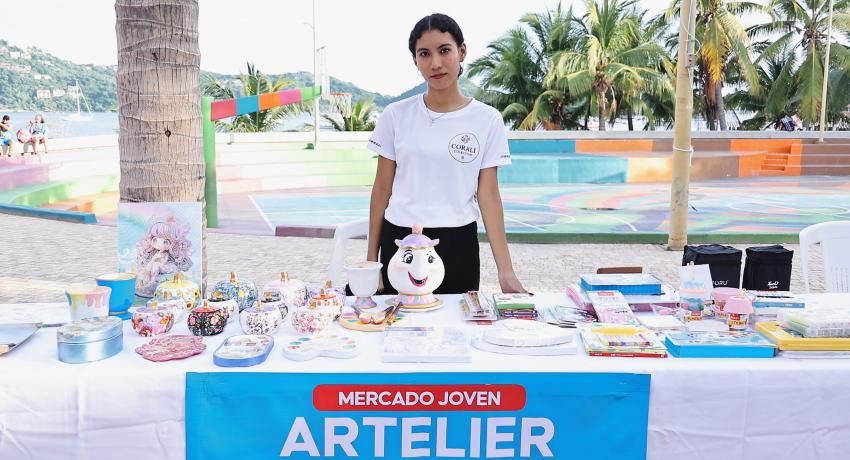 El Gobierno Municipal apoya a jóvenes emprendedores zihuatanejenses