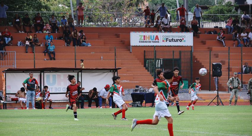Zihuatanejo, sede del Torneo Estatal de Fútbol categoría 2014