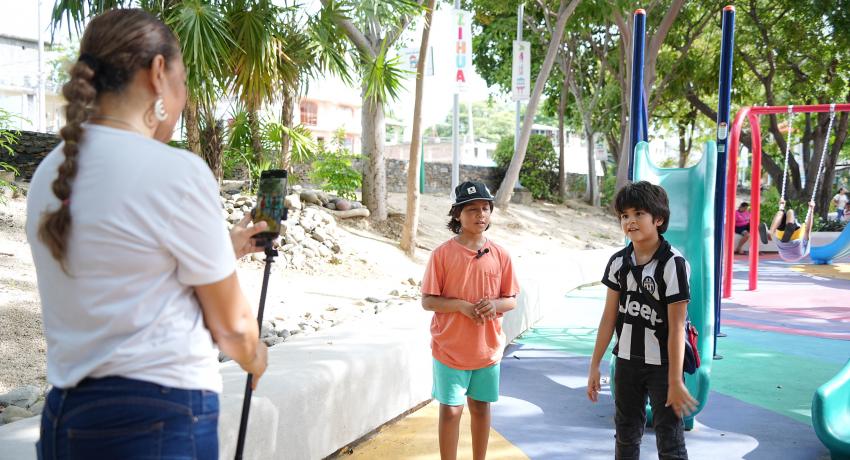 Niñas y niños del programa Radio Kids visitan el parque Ángelus