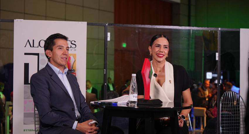 Recibe Lizette Tapia Castro el Premio Alcaldes de México