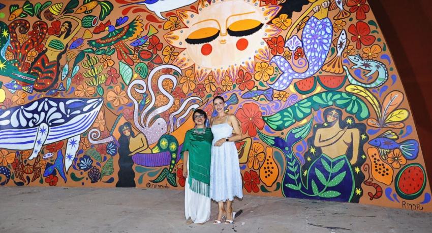 Artista azuetense deja su huella en Zihuatanejo con gran obra