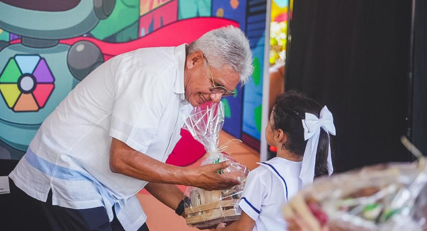 Presidenta Lizette Tapia Castro participa en inauguración del programa federal Semillas de Honestidad