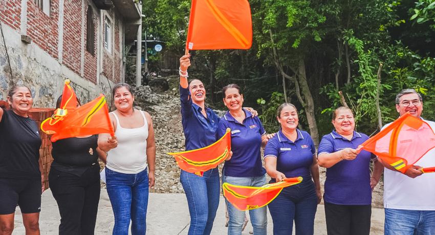 Sigue avanzando la obra pública en las colonias de Zihuatanejo