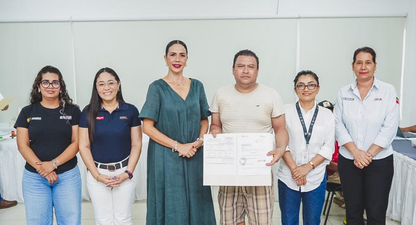Se realiza en Zihuatanejo importante campaña del Registro Civil