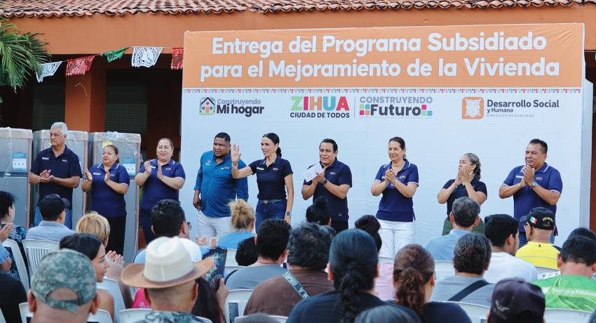 Lizette Tapia Castro encabeza nueva entrega de material para mejoramiento de vivienda