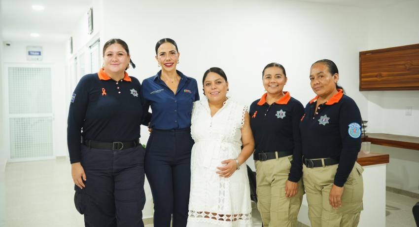 Presidenta Lizette Tapia Castro entrega instalaciones dignas y nuevo parque vehicular a Seguridad Pública