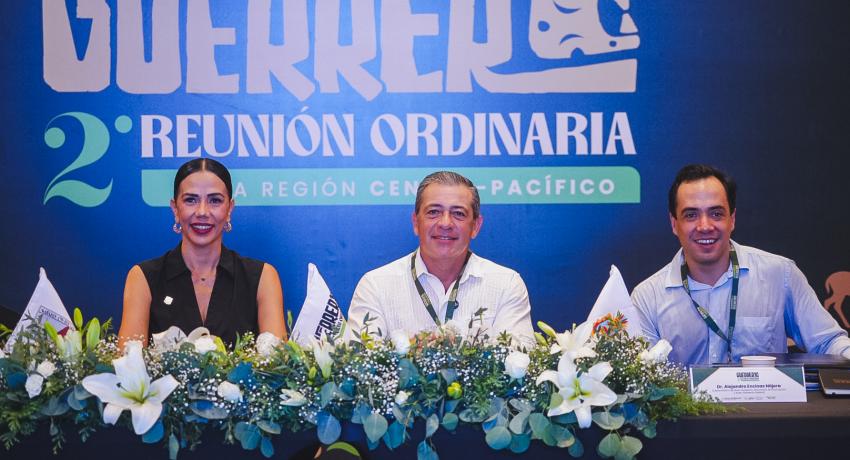 Presidenta Lizette Tapia Castro da la bienvenida a contralores de Estados-Federación reunidos en Ixtapa