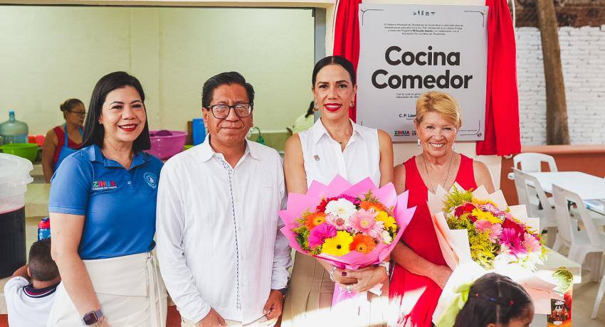 Presidenta Lizette Tapia Castro entrega cocina-comedor en escuela primaria Xicoténcatl de El Hujal