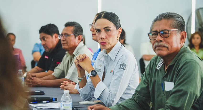 Ayuntamiento de Zihuatanejo e instituciones educativas acuerdan asignación de 19 maestros municipales