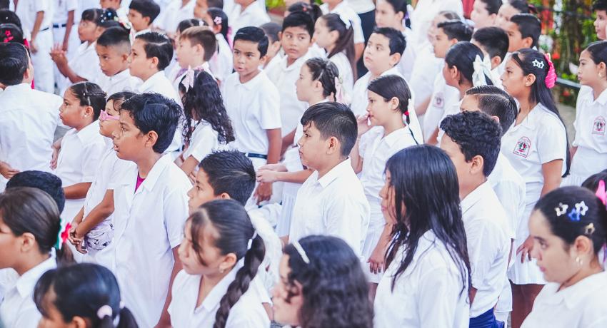 Presidenta Lizette Tapia Castro da inicio al programa Guardianes del Agua en escuelas del municipio
