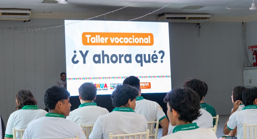 Gobierno de Lizette Tapia Castro apoya a estudiantes en materia de orientación vocacional