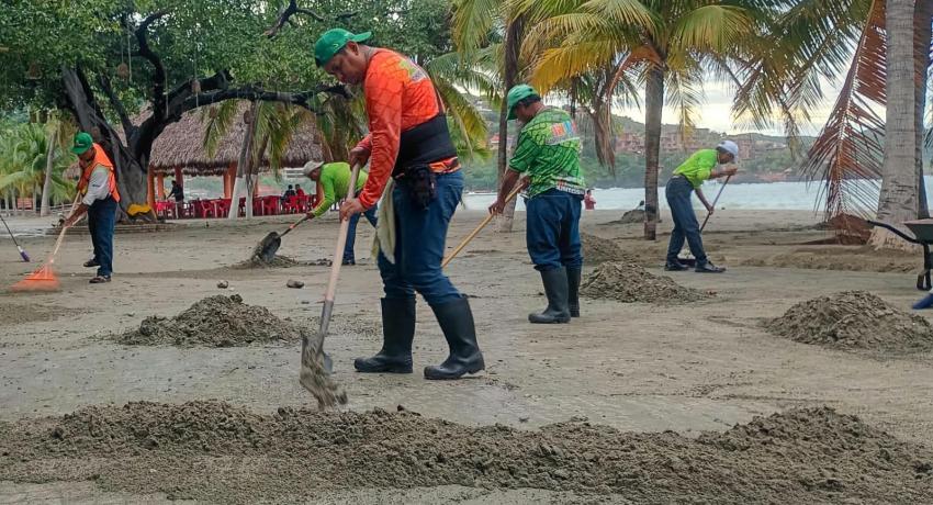 Intensifica el Gobierno Municipal las labores de limpieza tras las lluvias