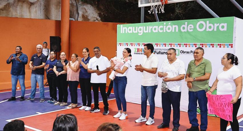 Inaugura Lizette Tapia espacio deportivo techado en Agua de Correa